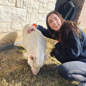 Meet your Posher, Kylie